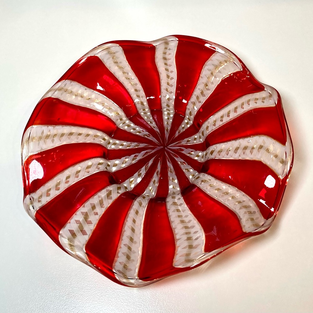 Venetian Art Glass Ruffled Edge Plate, Red and White and Gold, 7”